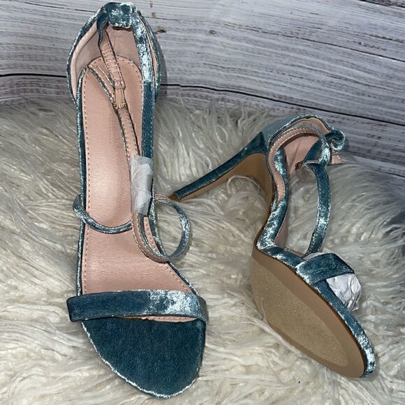 Lov Mark Sandals Womens Sz 8.5 High Heels Open Toe criss cross velvet  Blue New - Picture 5 of 8
